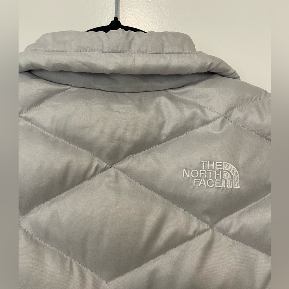 Women’s North Face Aconcagua Silver Vest - Picture 7 of 7